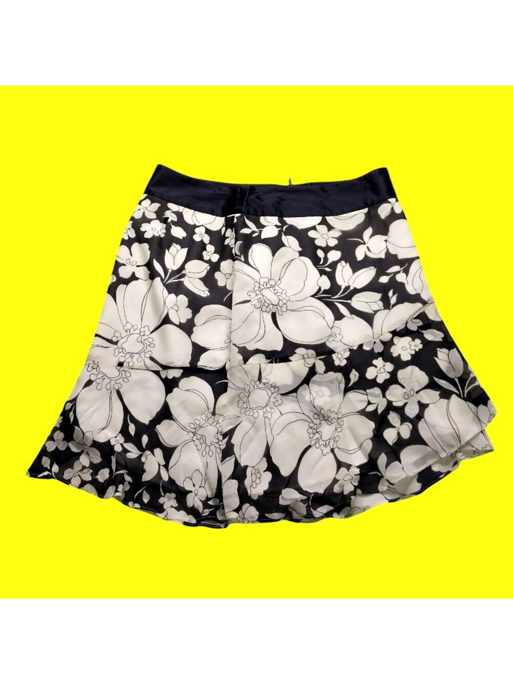 Black & White Floral Silk Skirt Lining Flowy Side Zipper. Elegant & Comfortable